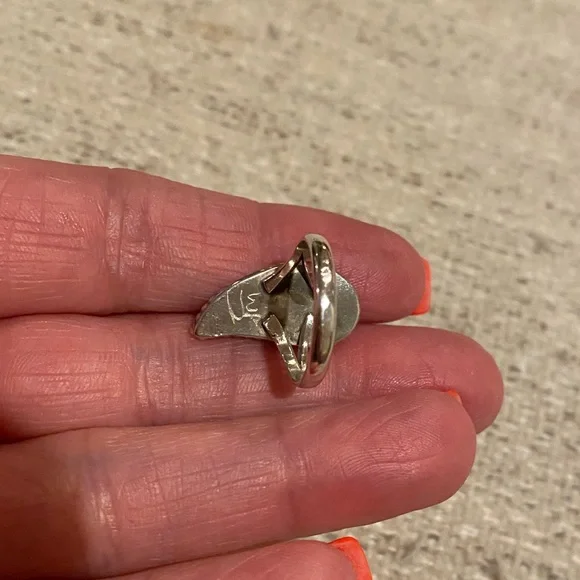 Sterling Silver genuine turquoise ring - Picture 4 of 5